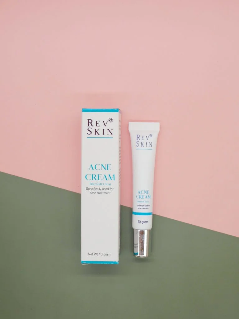 nguyen nhan va cach dieu tri mun day thi min