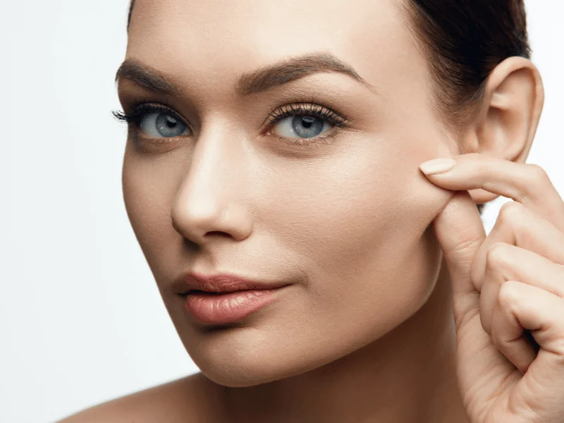 Đừng chủ quan bỏ qua nốt mụn nào trên mặt của mình nó có thể khiến da bị tổn thương nghiêm trọng