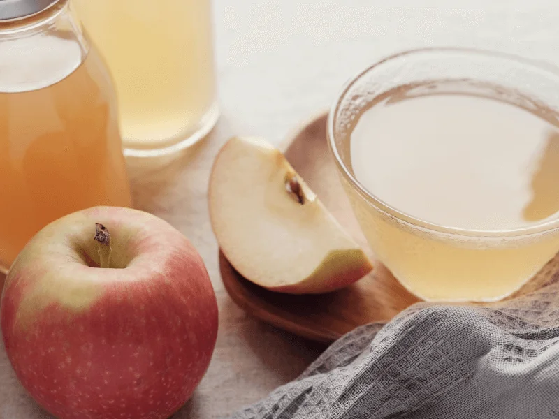 Kem chấm mụn RevSkin Acne Cream chứa clindamycin trị mụn ẩn