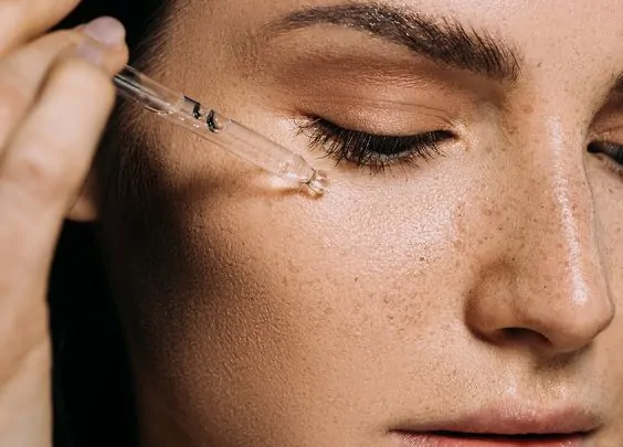 Peel da giúp làm mờ và cải thiện tàn nhang trên da